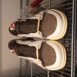 Travis Scott Reverse Mocha Jordan 1 Low